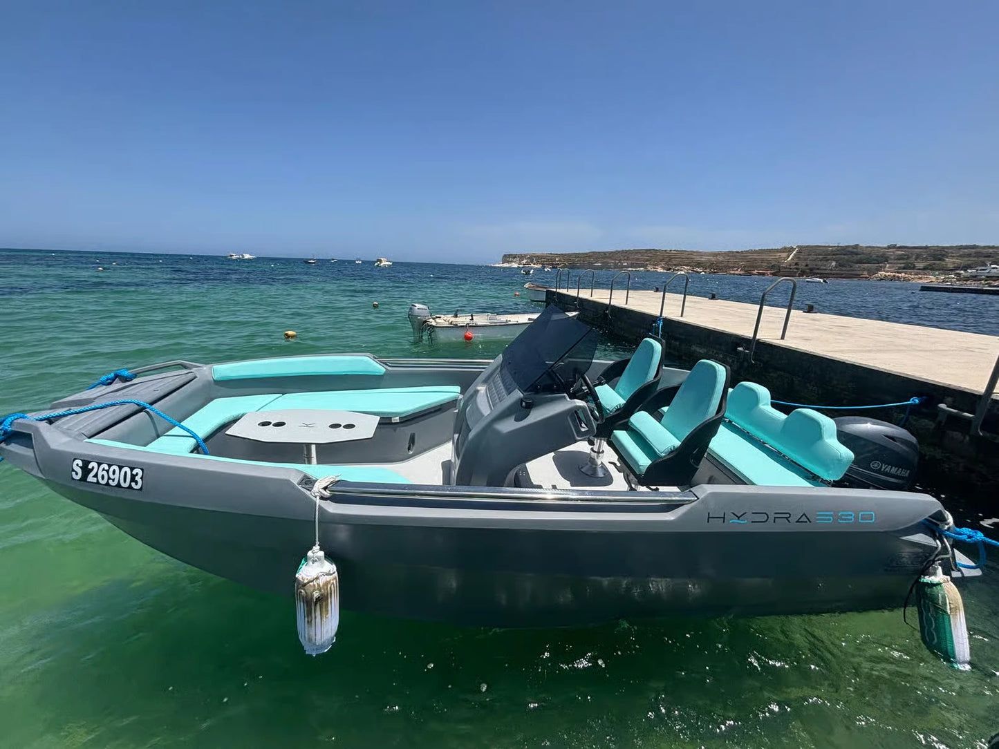 LOCATION DE BATEAUX ( SANS PERMIS )