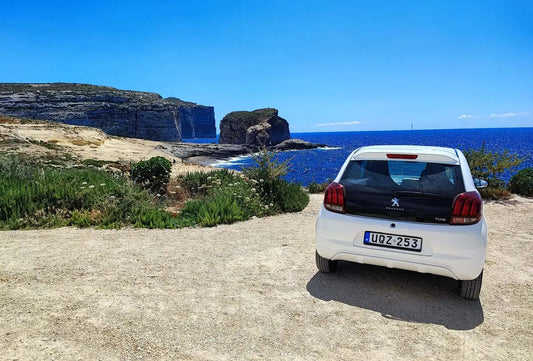 LOCATION DE VOITURE