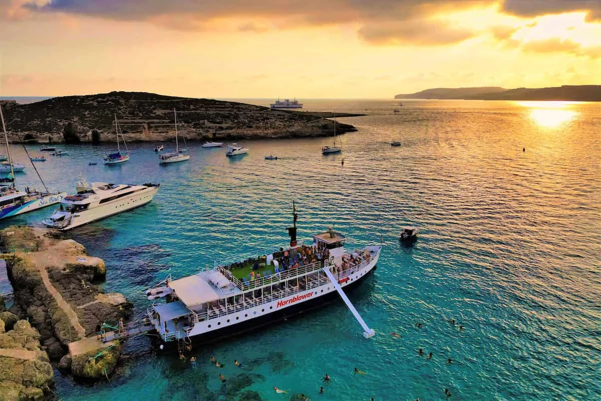 SUNSET - BLUE LAGOON & GROTTES DE COMINO